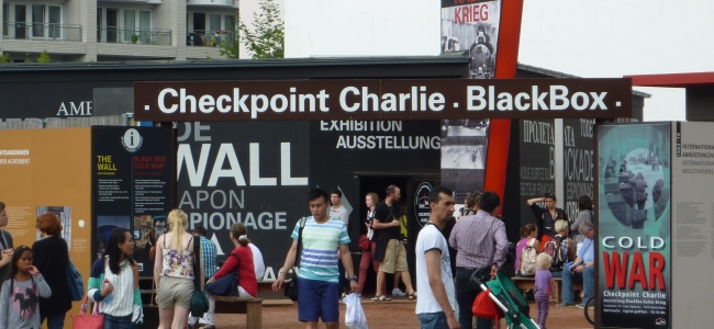 Photo: Black Box, Ausstellung am Checkpoint Charlie, by Zentrum Kalter Krieg e.V.